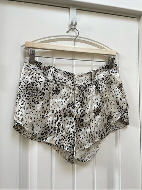 Alice + Olivia Cream Satin Animal Print Shorts